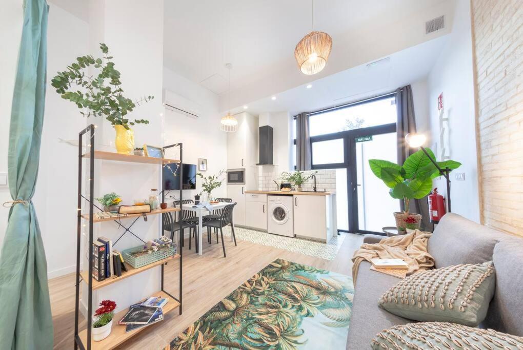 Al5 Seaside Bliss-Stylish Loft Steps From Malvarrosa Валенсия Екстериор снимка
